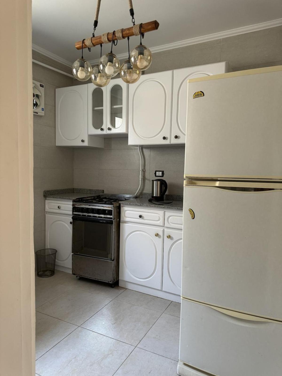 2 Bedroom Flat, 10-15 Mins To Egyptian Museum * Cairo
