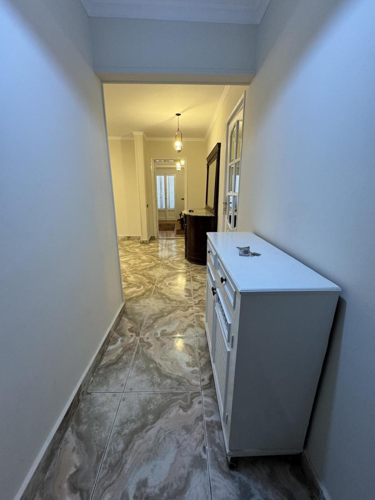 2 Bedroom Flat, 10-15 Mins To Egyptian Museum *