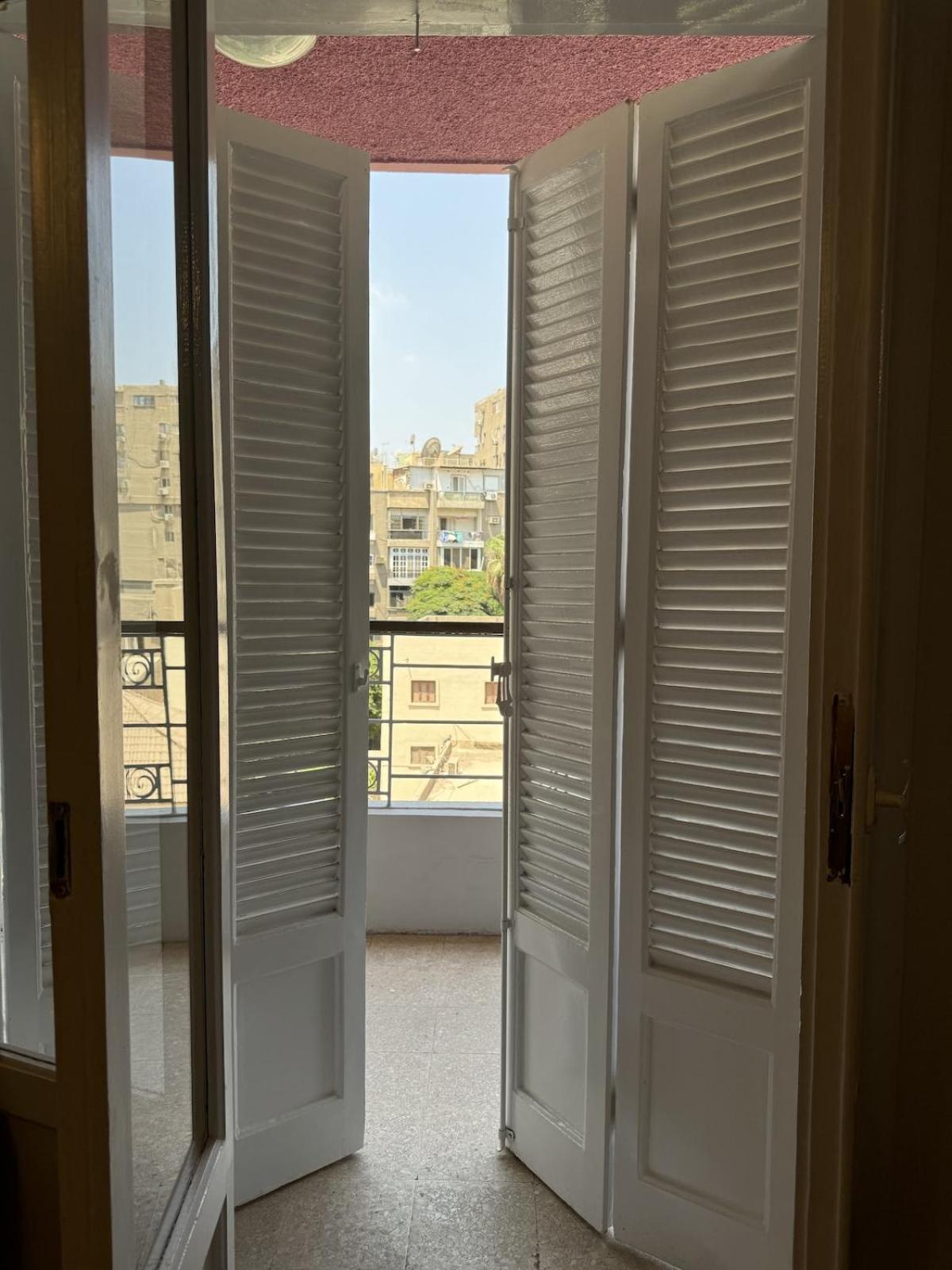 2 Bedroom Flat, 10-15 Mins To Egyptian Museum Cairo